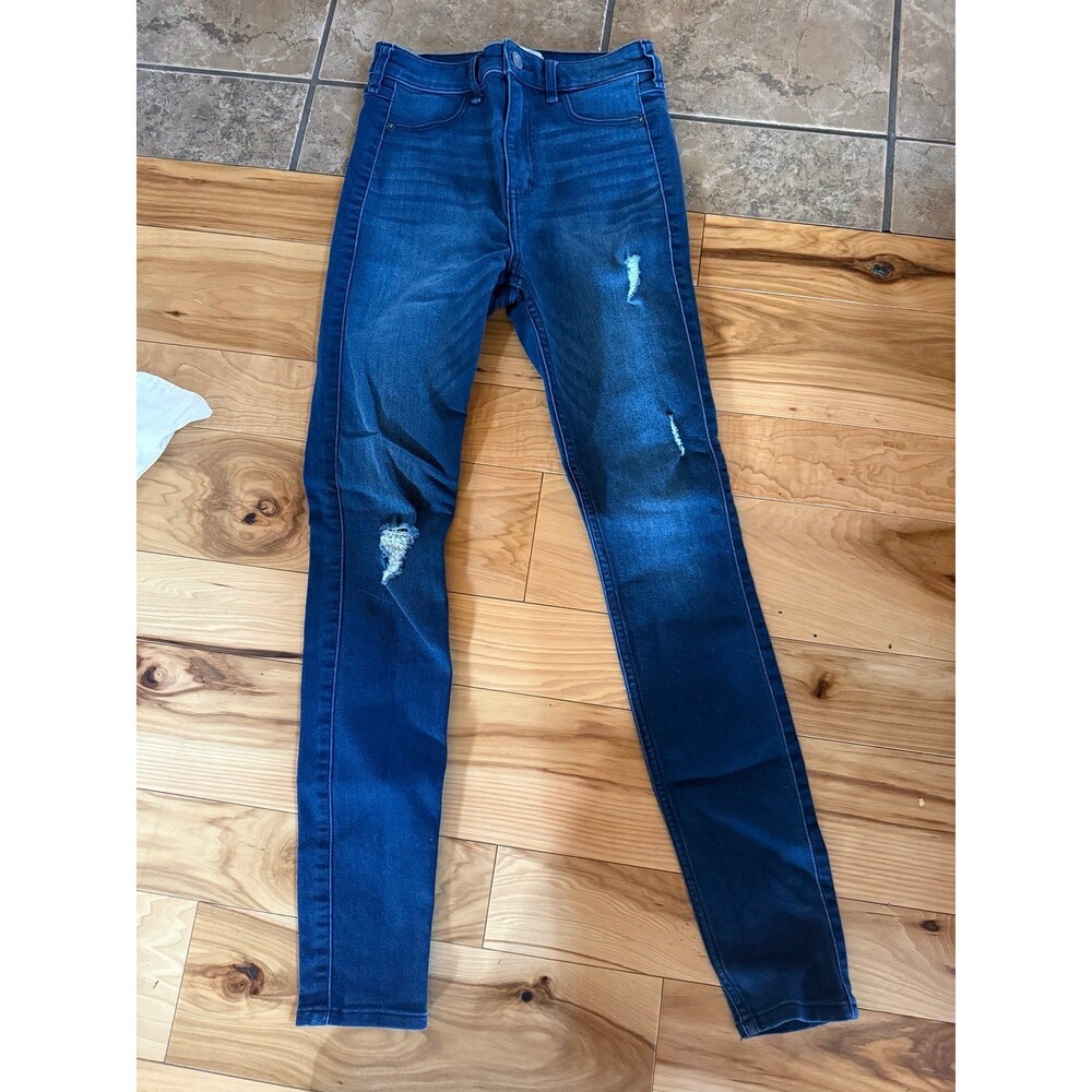 Abercrombie & Fitch Women’s Distressed Skinny Jeans